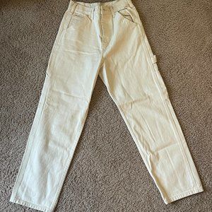 BRANDY MELVILLE CARGO CREAM PANTS